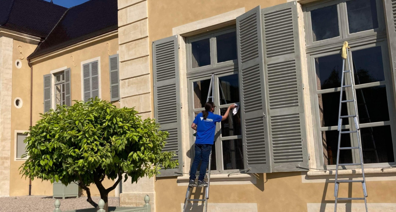 Nettoyage de la Vitrerie d&#039;un lieu d&#039;exception en Beaujolais